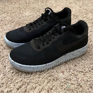 Size 10 Nike Flyknit Air Force 1’s